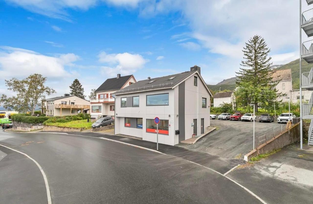 Din Hjem! Mitt I By1. Gratis Parkering!! Apartment Narvik Exterior photo