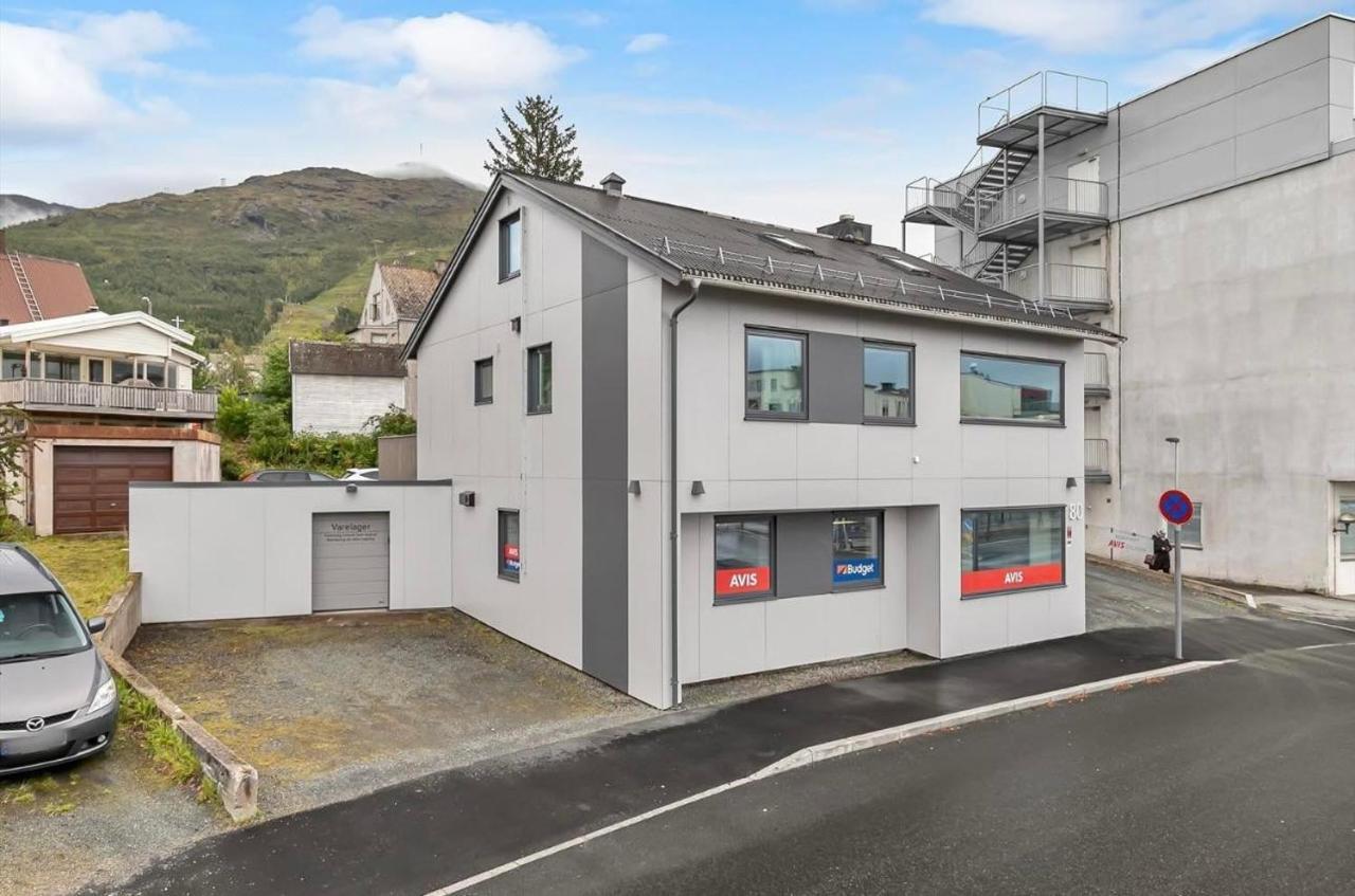 Din Hjem! Mitt I By1. Gratis Parkering!! Apartment Narvik Exterior photo